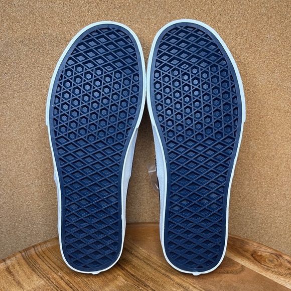 Vans
Classic
Brand new - Picture 8 of 8